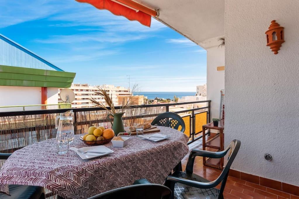 Central Beach Apartment With Free Parking And Pool Marbella Zewnętrze zdjęcie