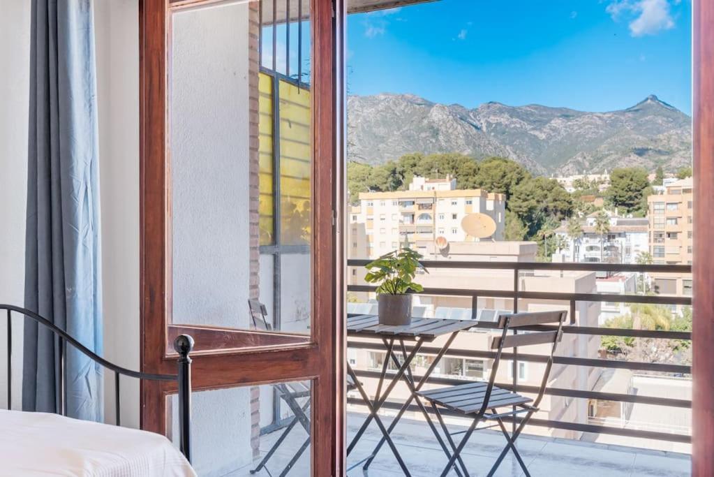 Central Beach Apartment With Free Parking And Pool Marbella Zewnętrze zdjęcie